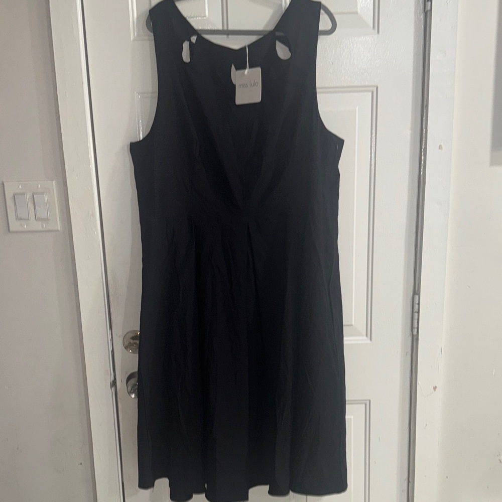 Chic Black Sleeveless Mid Length dress miss Lulo